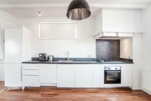 Apartamento Leonidas Grand Suite