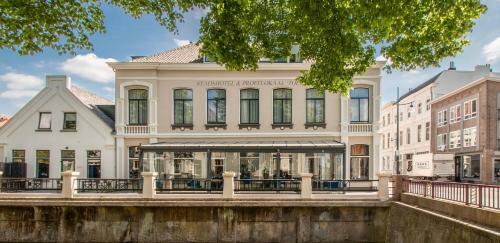 Stadshotel & Proeflokaal 'toer