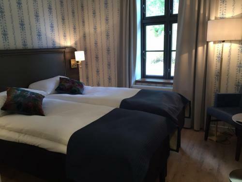Hotel Eikerapen Gjesteg�rd (�seral)