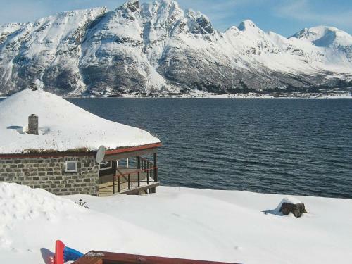 Three-bedroom Holiday Home In Hamnvik 1