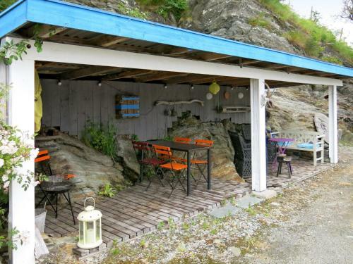 Holiday Home Risnes Sj�bu - Fjs132
