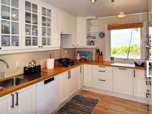 4 Star Holiday Home In Hennes