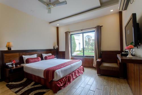 Bodhi Red Sun Hotel