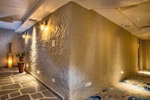 Arushi Boutique Hotel