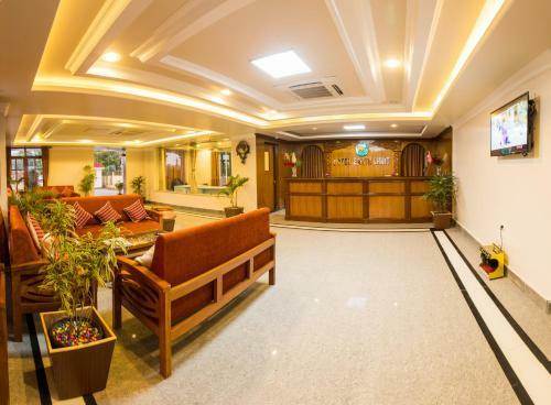 Hotel Earth Light Sauraha