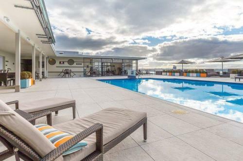 Apartamento Heritage Central Studio - Gym, Pool & Sauna!