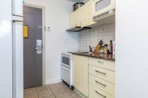 Apartamento Heritage Central Studio - Gym, Pool & Sauna!