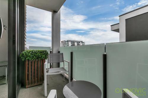 Qv Stylish Ideally Located Apartment 833