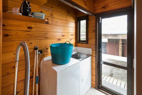 Sea-batical - Auckland Holiday Home