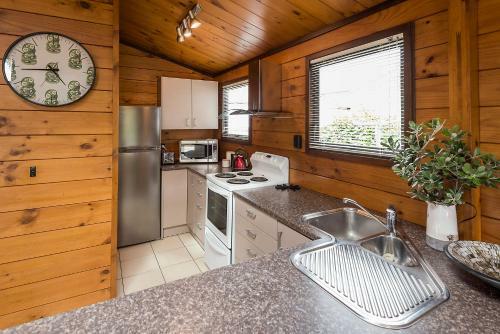 Sea-batical - Auckland Holiday Home