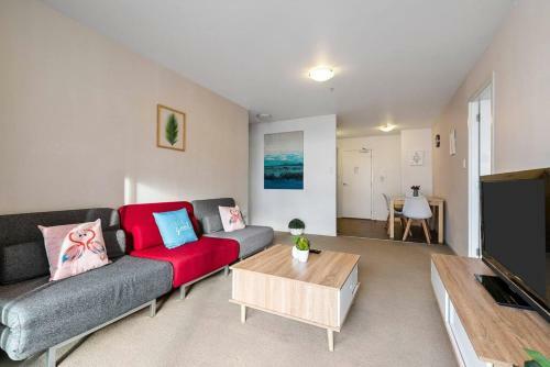 Wonderful Apartment In Quiet Cbd Neighbourhood!