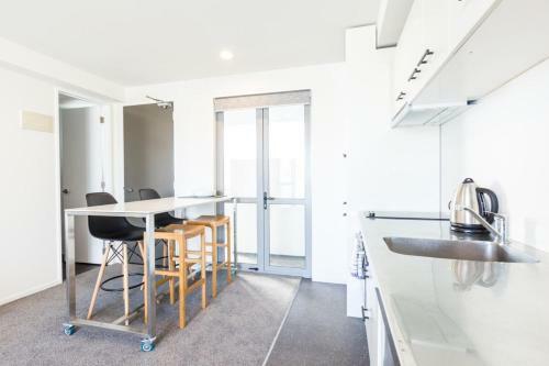 Chic Ponsonby 1 Brm Apartment Carpark Included!