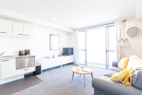 Chic Ponsonby 1 Brm Apartment Carpark Included!