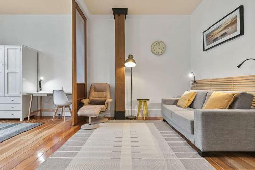 Stunning Apartment With Pool, Gym And Spa Access!