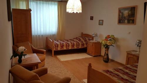 Hostal Ingrid Panzi�