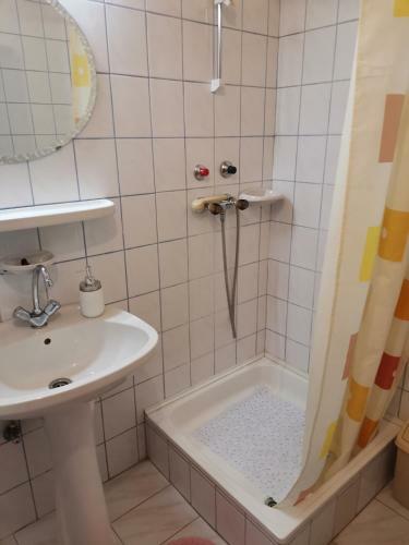 Elizabeth Apartmanh�z