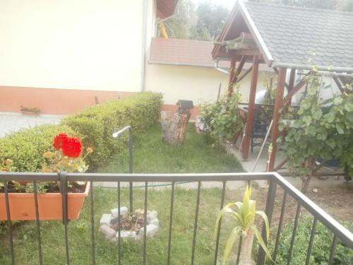 Apartamento Guly�s Vend�gh�z