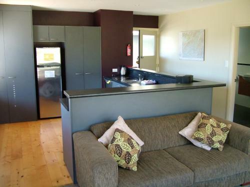 6 Denby Place