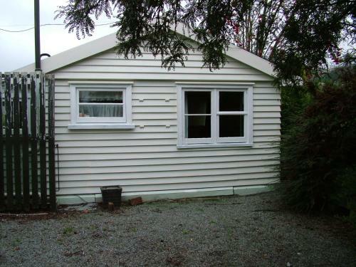 26b Jollies Pass Road