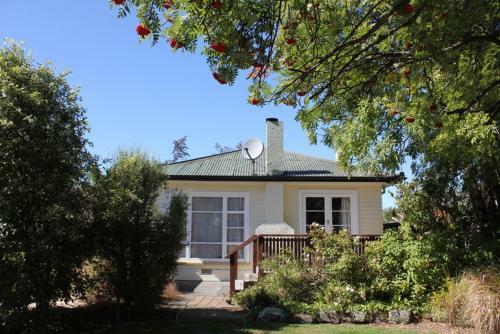 26b Jollies Pass Road