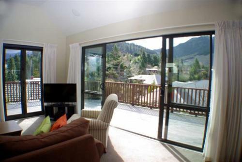 10 Forest View Close