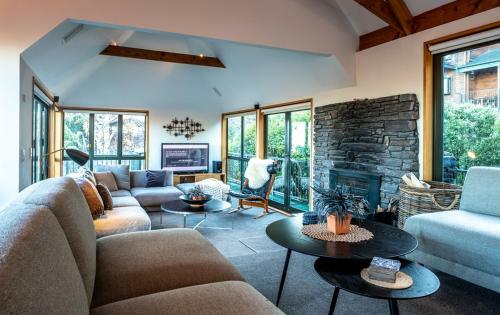 6 Oregon Heights