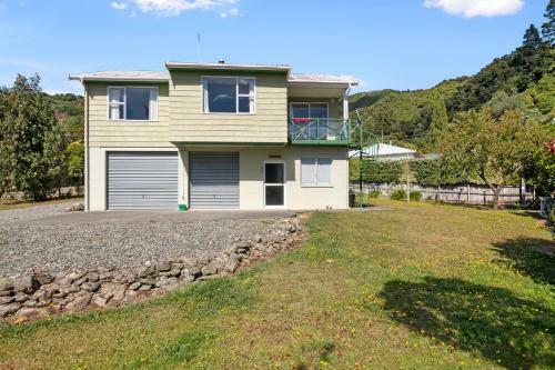 Mcfalls Bach - Havelock Holiday Home