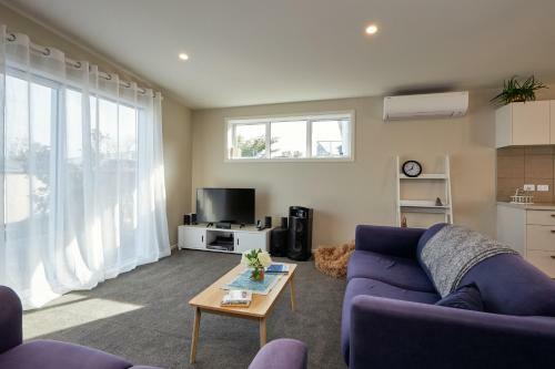 Simon's Place - Kaikoura Holiday Home
