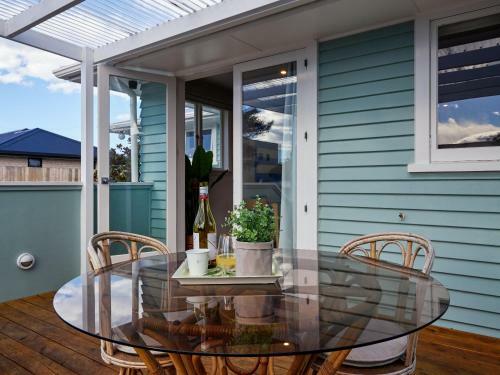 Bayview Blue - Kaikoura Holiday Home