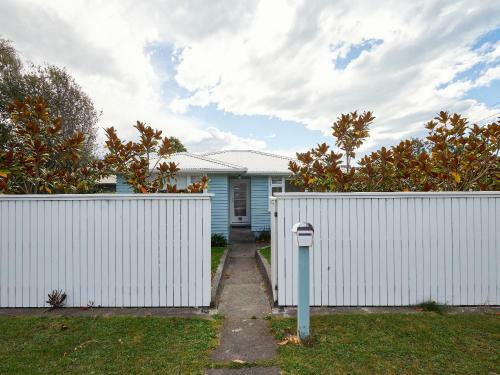 Bayview Blue - Kaikoura Holiday Home