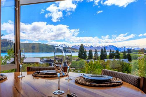 Villa Glacier Rock Lakeview House