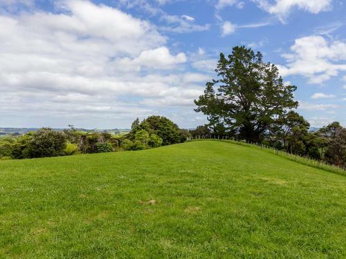 Matakana Views - Matakana Holiday Home