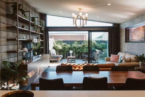 Proud On Powderham Luxurious Townhouse