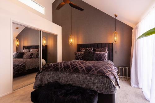 Irresisitible Innercity Townhouse