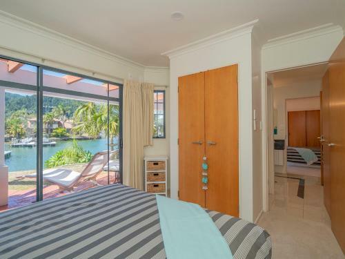 Amalfi - Pauanui Holiday Home