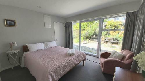 Views, Space, Comfort, The Perfect Holiday Treat