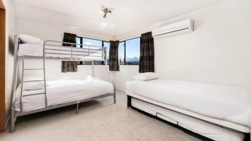 Cherry Lodge - Wanaka Holiday Home