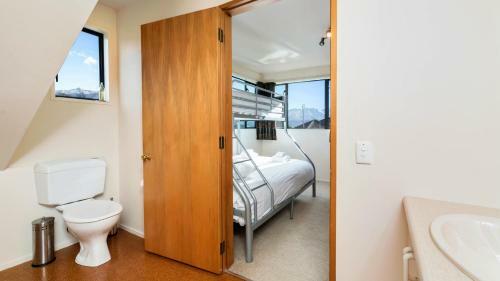 Cherry Lodge - Wanaka Holiday Home