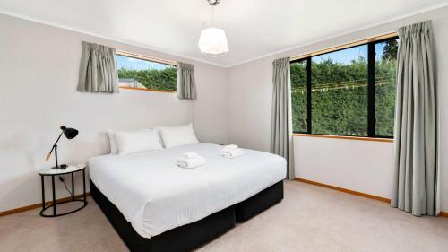 Cherry Lodge - Wanaka Holiday Home