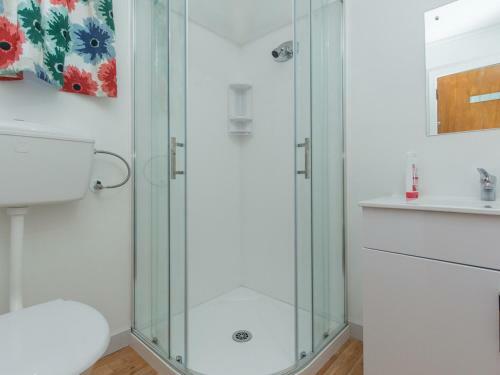 The Long House - Wanaka Holiday Home - Bachcare Nz