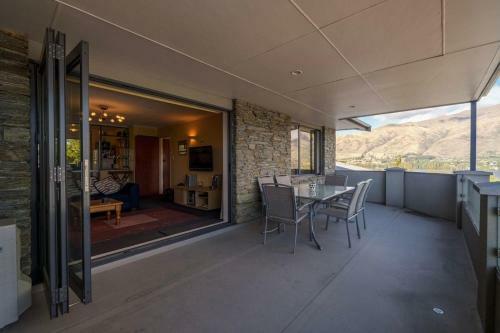 Matai Views - Wanaka Holiday Home