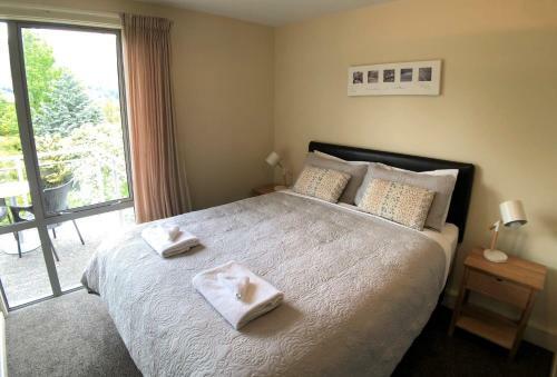 Central Luxury Apartment 205