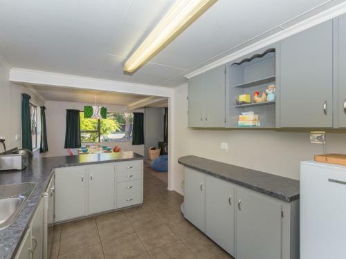 Kowhai Cottage - Wanaka Holiday Home