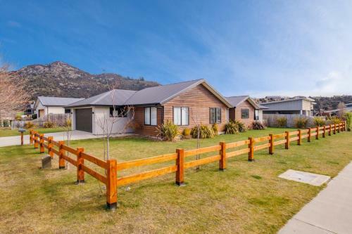Albert Town Oasis - Only 5 Minutes From Wanaka