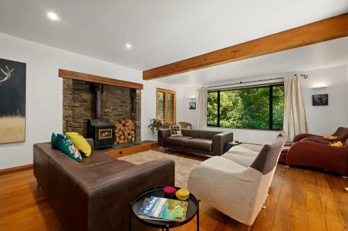 Alpine Lodge - Wanaka Holiday Home
