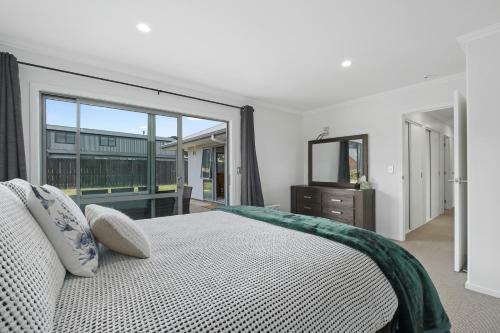 Haven On Hunt - Albert Town Holiday Home