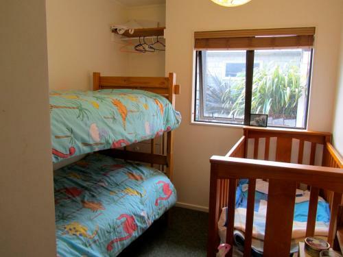 Relax At Raumati - Raumati South Holiday Home