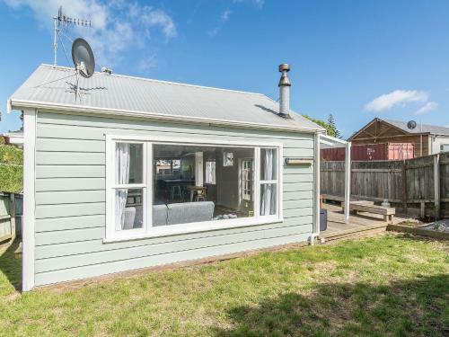 Manawa O Raumati - Raumati Beach Holiday Home