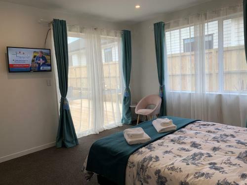 Silverdale Green Valley Holiday House