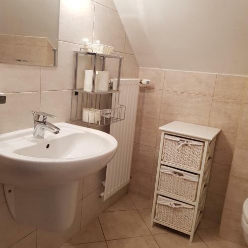 Bed & Breakfast Gomb�s K�ria Mension